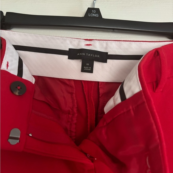 Cropped Ruffle Red Pants - Picture 5 of 7